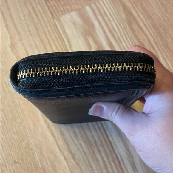 Tory Burch Black Wallet with Gold Emblem - Picture 6 of 12